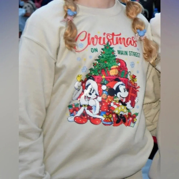 •Mickey’s Christmas Party sweatshirt• - Picture 5 of 5